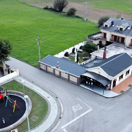 La Oca Casa 4 Con Patio Cerca De Playas De Navia * Andés