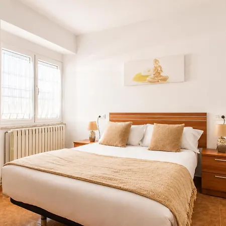 La Oca Casa 4 Con Patio Cerca De Playas De Navia 아파트 나비아